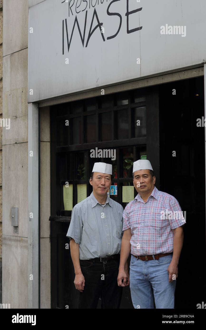 Proprietario di un ristorante giapponese a Francoforte sul meno, Germania Foto Stock