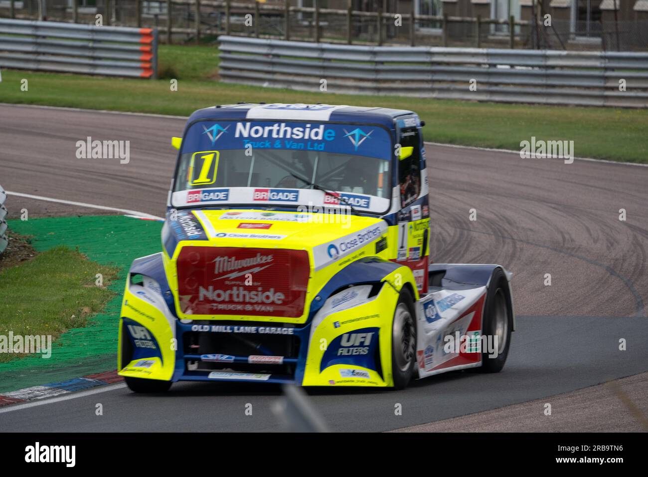 Andover, Regno Unito. 8 luglio 2023. Ryan Smith Daimler Freightliner vincitore di gara 2 British Truck Racing Championship credito: UK Sports Pics Ltd/Alamy Live News Foto Stock
