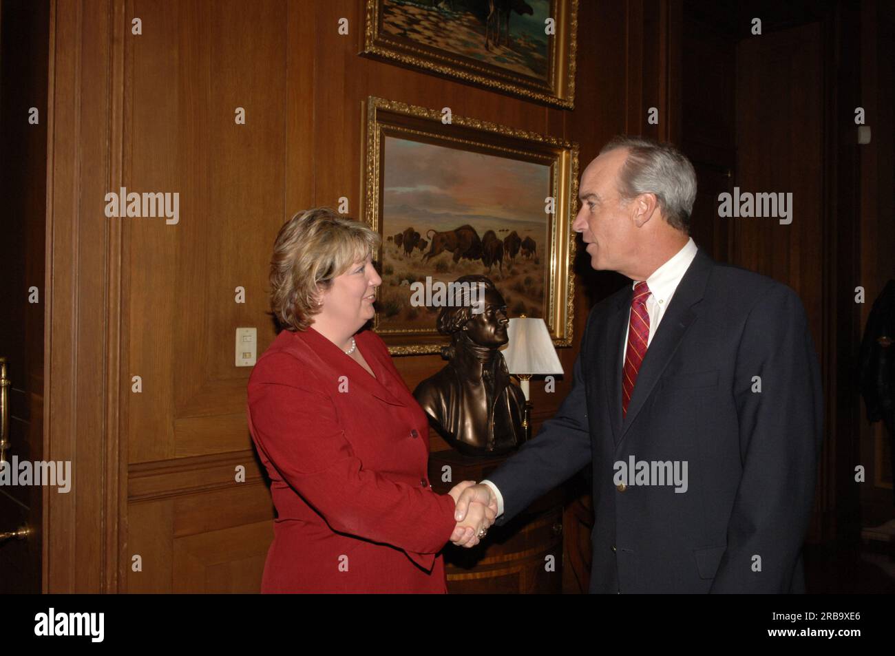 Segretario Dirk Kempthorne incontro al Main Interior con la delegazione dell'Idaho che include il Rappresentante per gli affari governativi del laboratorio Nazionale dell'Idaho e l'ex Capo di Stato maggiore di Kempthorne come Governatore dell'Idaho Brian Whitlock, così come i leader della comunità e degli affari dell'Idaho orientale Foto Stock