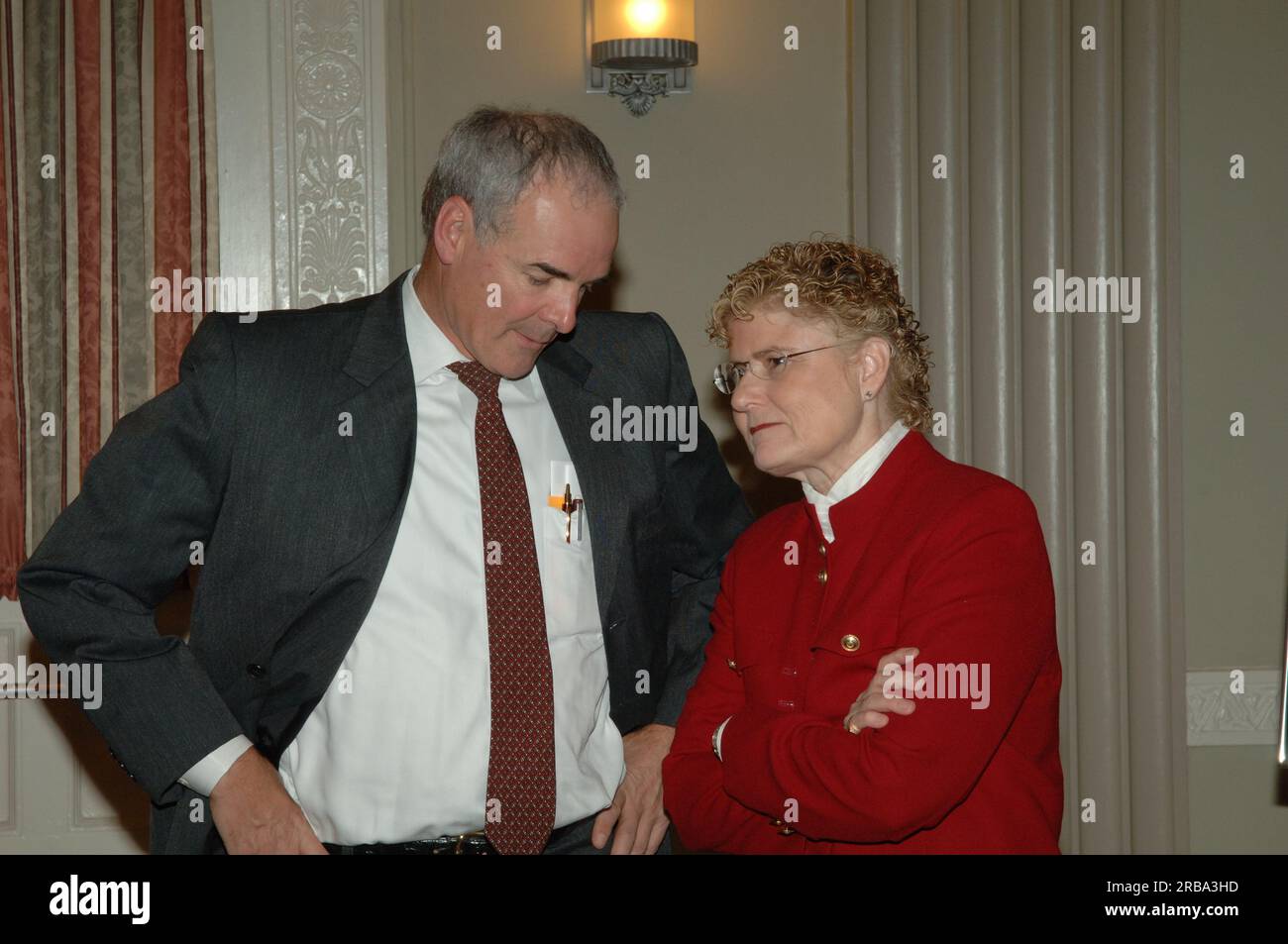 Evento che segna la pubblicazione della relazione sulle prestazioni e la responsabilità degli interni per l'esercizio fiscale 2007, con osservazioni del segretario Dirk Kempthorne, del vicesegretario P. Lynn Scarlett, del vicesegretario associato James Cason e di altri alti funzionari Foto Stock