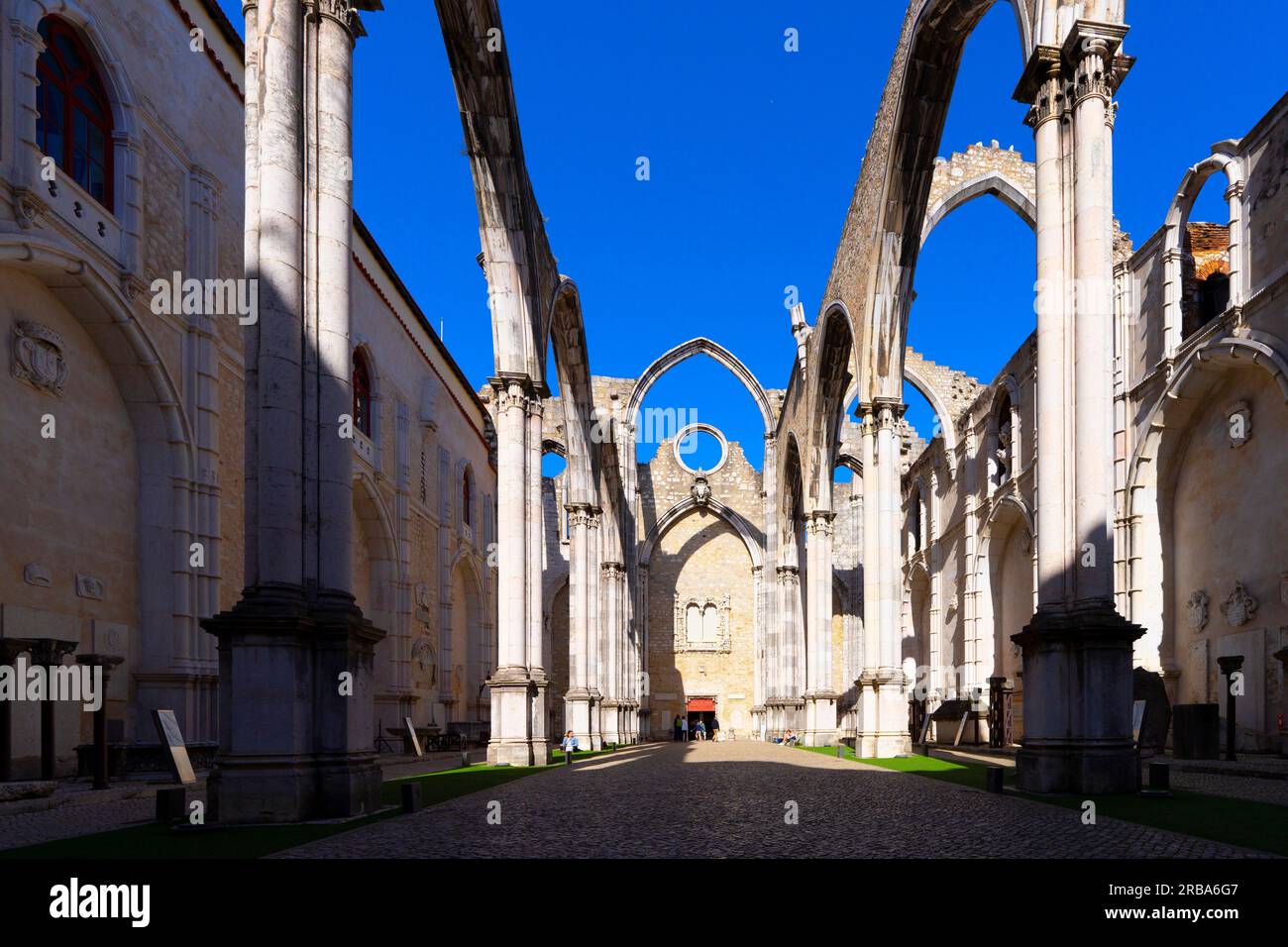 Carmo Church e Convent Rooms, Lisbona, Portogallo Foto Stock