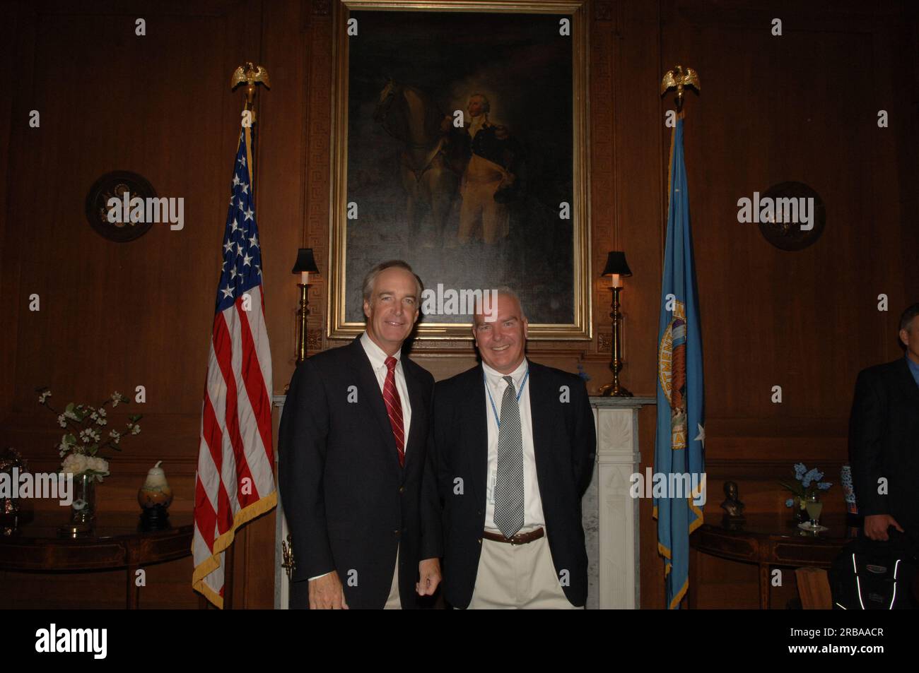 Segretario Dirk Kempthorne incontro al Main Interior con la delegazione dell'Idaho che include il Rappresentante per gli affari governativi del laboratorio Nazionale dell'Idaho e l'ex Capo di Stato maggiore di Kempthorne come Governatore dell'Idaho Brian Whitlock, così come i leader della comunità e degli affari dell'Idaho orientale Foto Stock