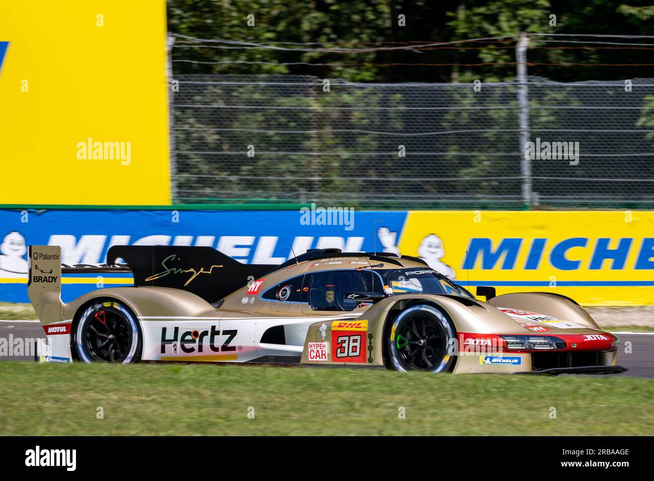 Monza, Italia. 8 luglio 2023. HERTZ TEAM JOTA - Antonio Felix da Costa, William Stevens (GBR), Yifei Ye (CHN) - Porsche 963 credito: Live Media Publishing Group/Alamy Live News Foto Stock