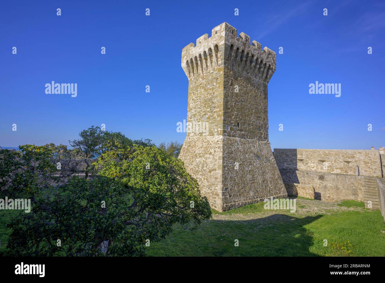 Torre della Fortezza Populonia, Piombino, Provincia di Livorno, Italia Foto Stock