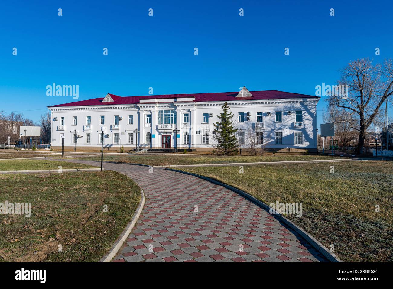 Edificio amministrativo, Kurchatov, sede dei fomer del Poligono di Semipalatinsk, Kazakistan Foto Stock