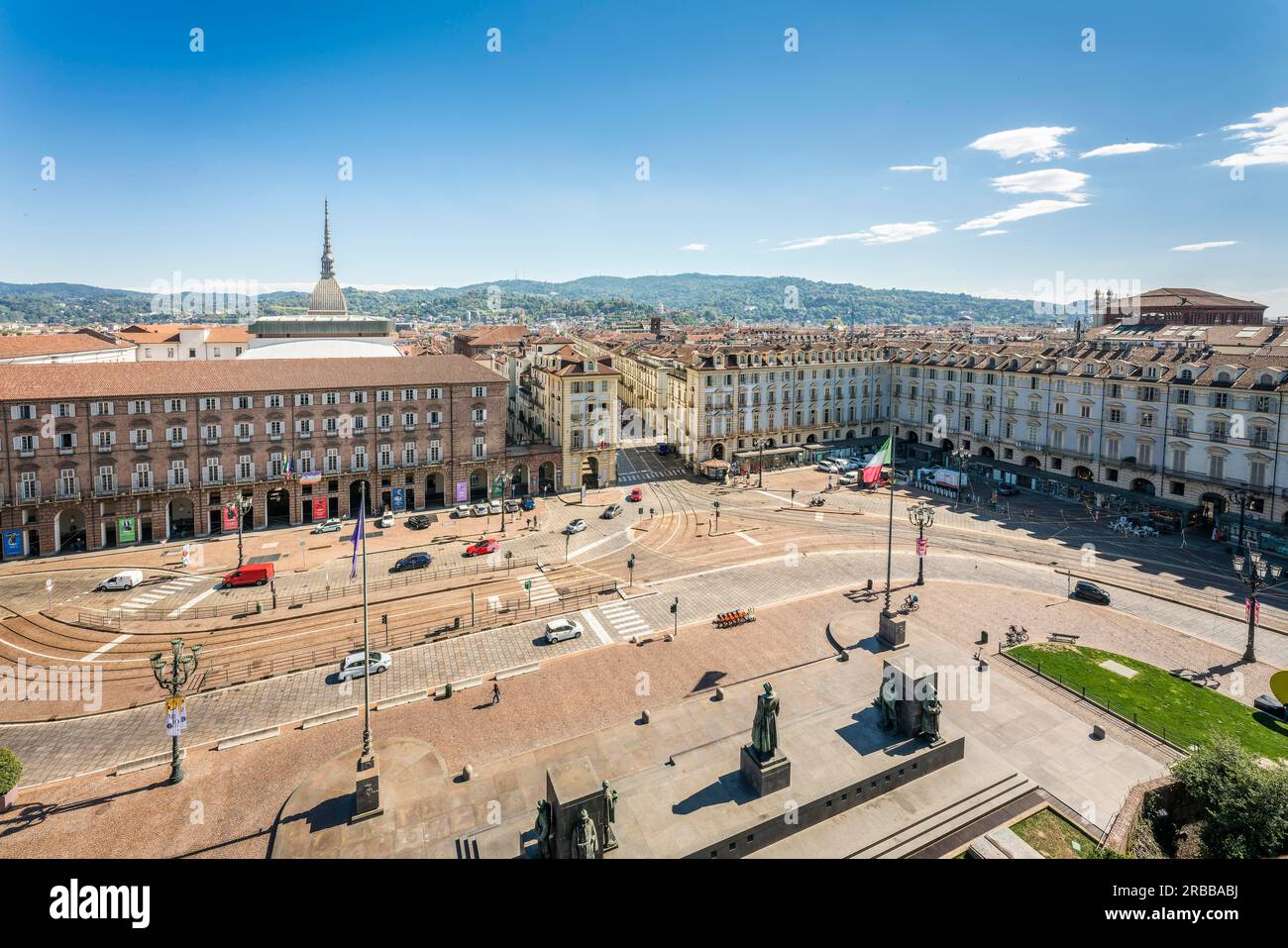 Vista da Palazzo Madama a Piazza Castello e alla Mole Antonelliana, Torino, Piemonte, Italia Foto Stock