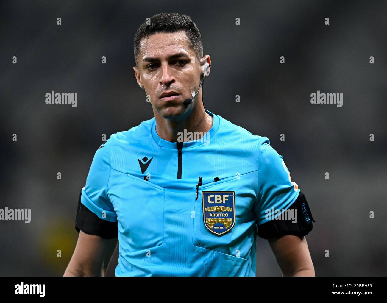 Belo Horizonte, Brasile. 21 giugno 2023. L'arbitro dello Stadio Mineirao Rodrigo Jose Pereira de Lima, durante la partita tra Atletico Mineiro e Corinthians, per il 14° round del Campionato brasiliano, allo Stadio Mineirao, questo sabato 08. 30761 (Gledston Tavares/SPP) credito: SPP Sport Press Photo. /Alamy Live News Foto Stock