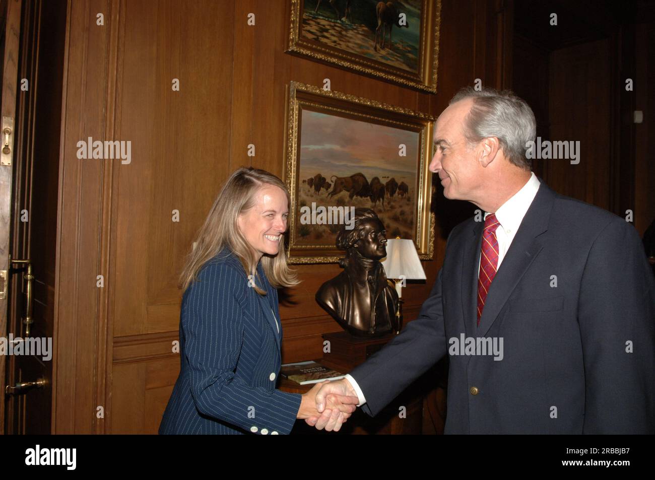 Segretario Dirk Kempthorne incontro al Main Interior con la delegazione dell'Idaho che include il Rappresentante per gli affari governativi del laboratorio Nazionale dell'Idaho e l'ex Capo di Stato maggiore di Kempthorne come Governatore dell'Idaho Brian Whitlock, così come i leader della comunità e degli affari dell'Idaho orientale Foto Stock