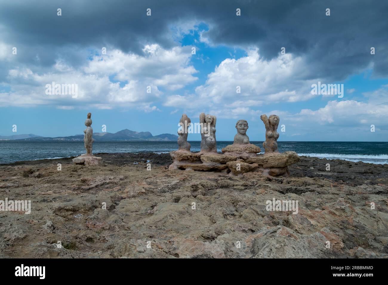 El tresor - scultura di Joan Bennàssar a CAN picafort Palma di Maiorca, Maiorca. Sculture artistiche all'aperto. Costa di Maiorca. Foto Stock