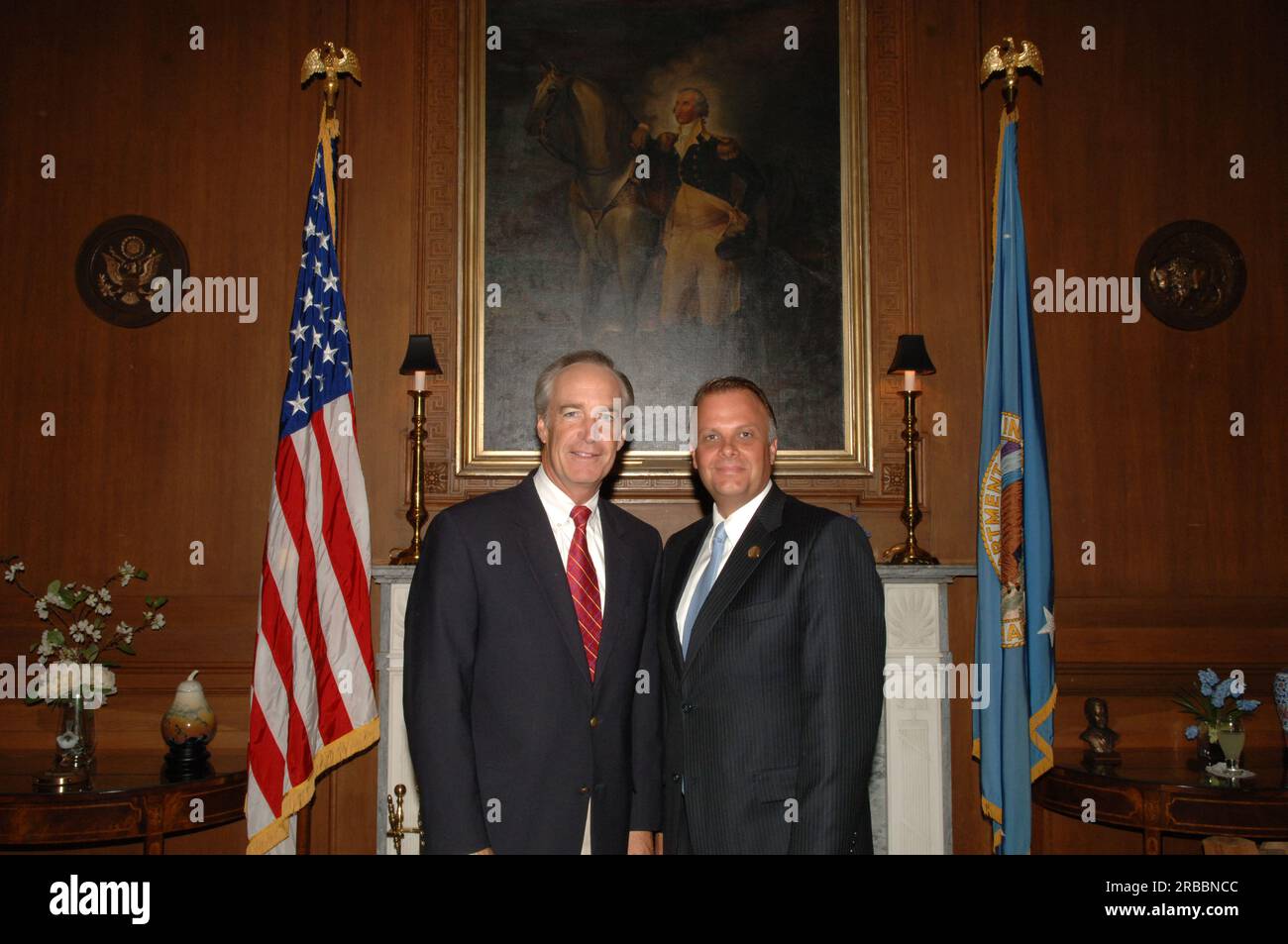 Segretario Dirk Kempthorne incontro al Main Interior con la delegazione dell'Idaho che include il Rappresentante per gli affari governativi del laboratorio Nazionale dell'Idaho e l'ex Capo di Stato maggiore di Kempthorne come Governatore dell'Idaho Brian Whitlock, così come i leader della comunità e degli affari dell'Idaho orientale Foto Stock