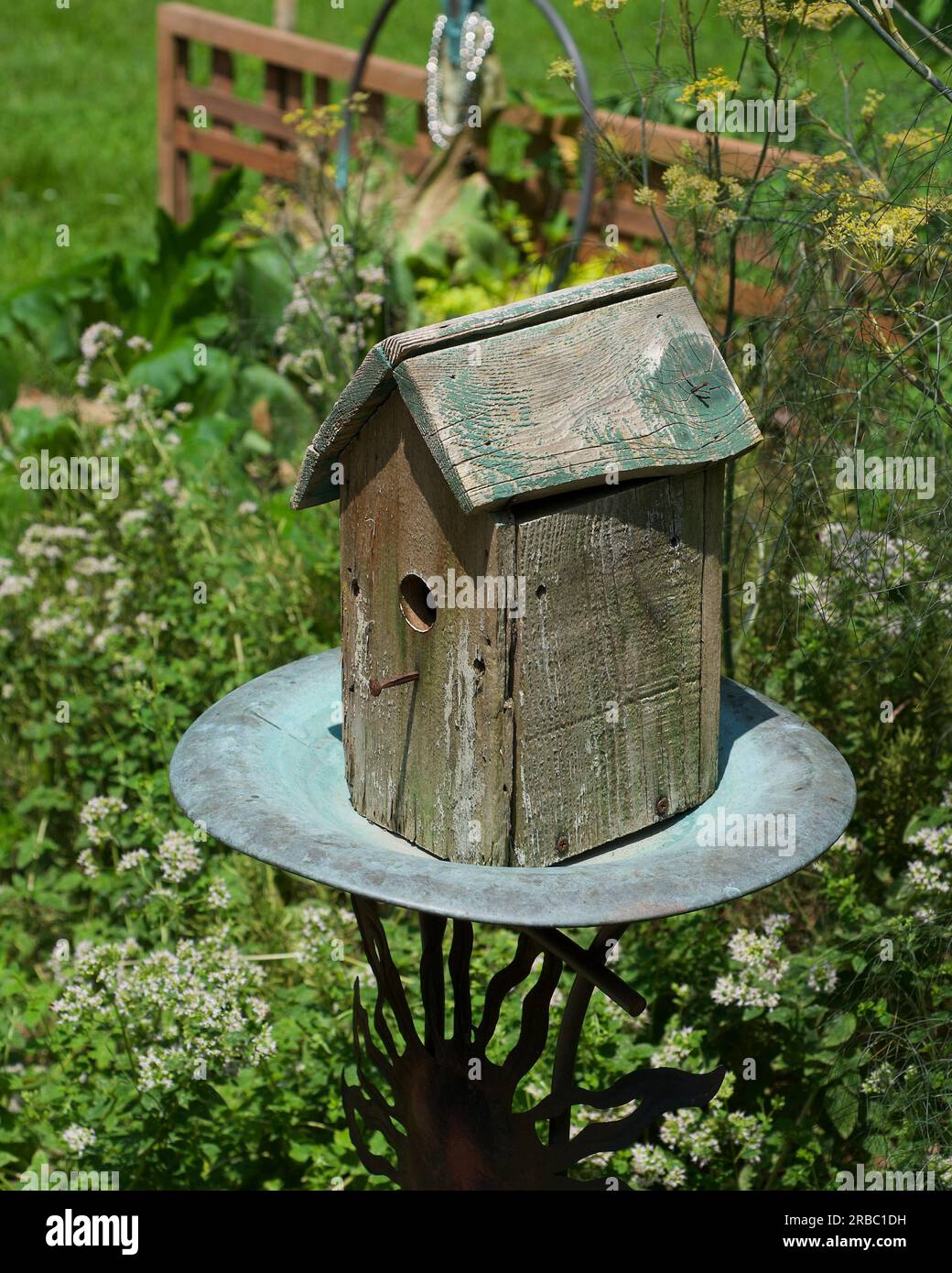 Bird House a Herb Garden Foto Stock