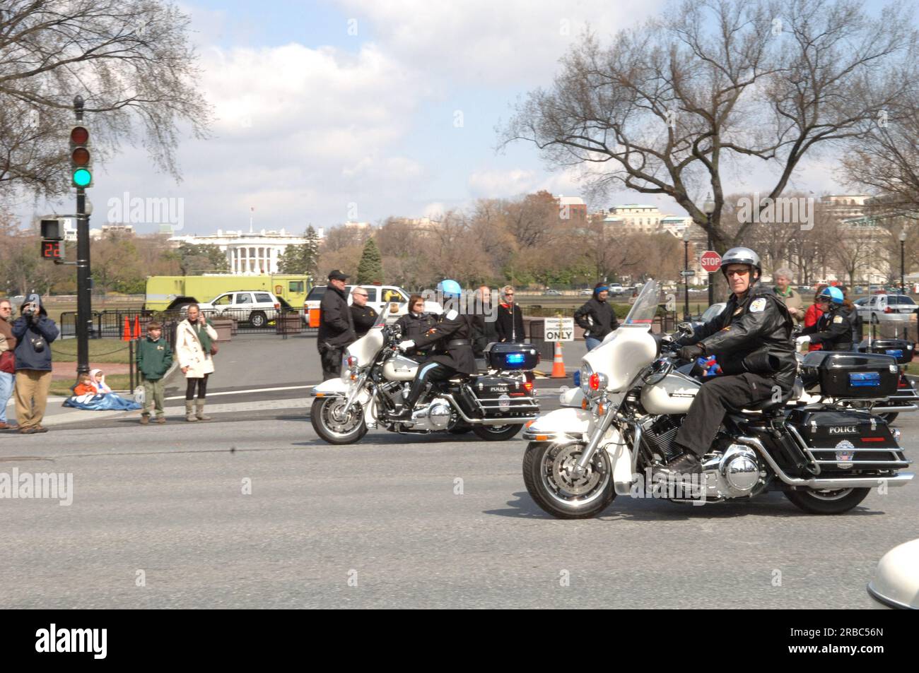 Annuale St Patrick's Day Parade lungo Constitution Avenue, Washington, D.C., dove il segretario Dirk Kempthorne ha partecipato negli Stati Uniti Processione motociclistica Park Police Foto Stock