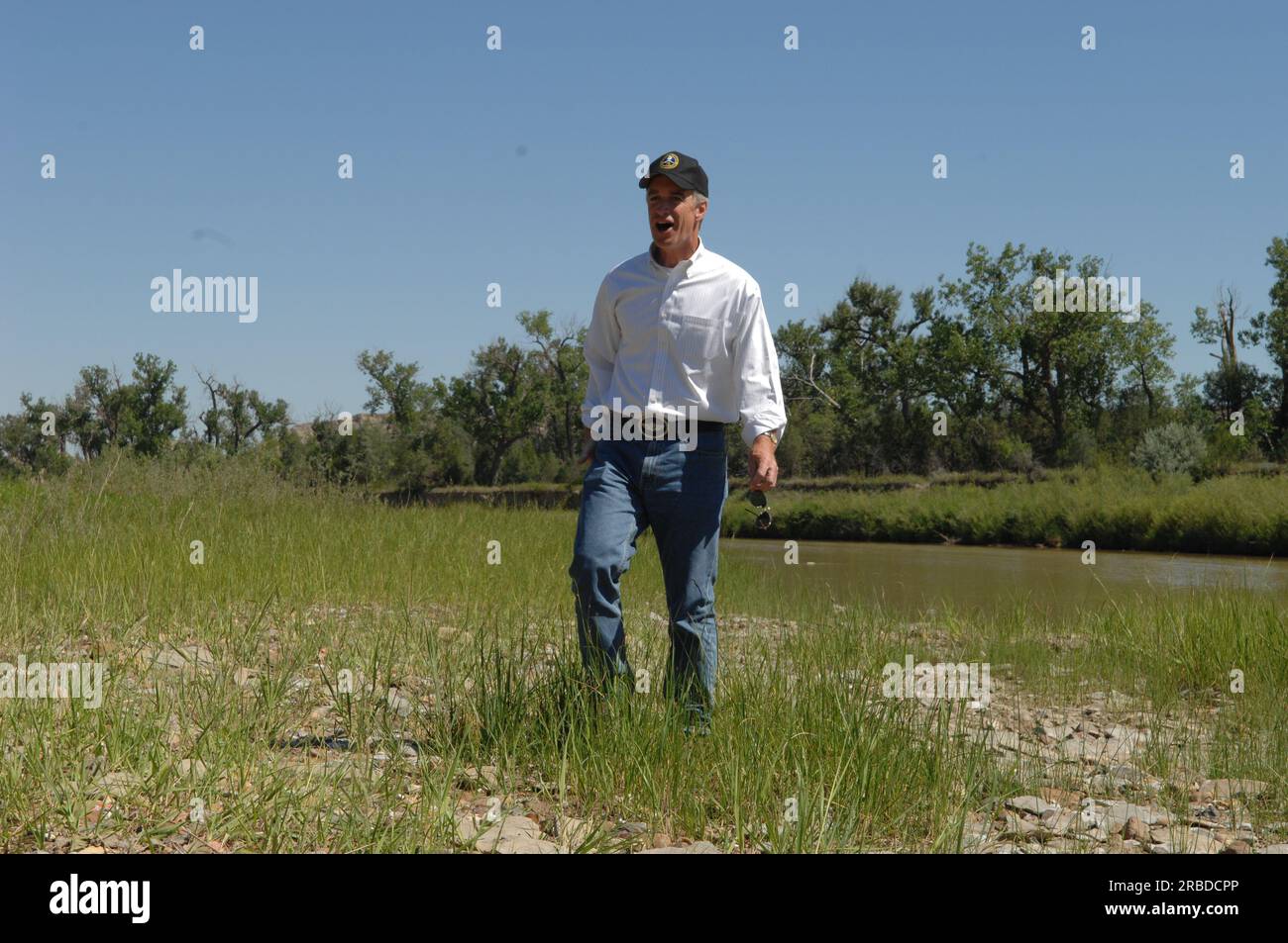 Visita del segretario Dirk Kempthorne e degli assistenti al Theodore Roosevelt National Park, Medora, North Dakota, per visitare l'Elkhorn Ranch Unit con il governatore del North Dakota John Hoeven e il personale del National Park Service, tra cui il sovrintendente del Theodore Roosevelt National Park, Valerie Naylor Foto Stock