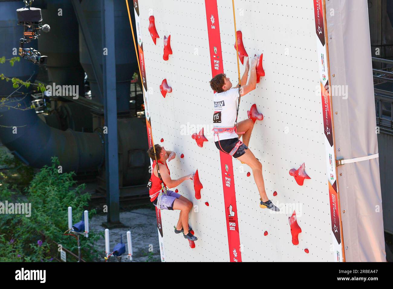 Duisburg, Germania, 08.07.2023: Arrampicata veloce. Campionati tedeschi. Il «Die Finals 2023» è un campionato nazionale di 18 sport, tra cui nuoto e atletica. Con l’evento che quest’anno è stato messo in scena in un formato così grande, si dice che sia una corsa a secco per una potenziale offerta olimpica tedesca. Credito: NewsNRW / Alamy Live News Foto Stock