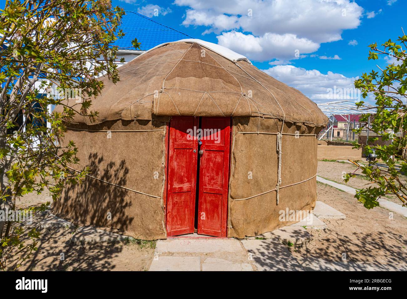 Jurt nell'antico insediamento di Saray-Juek, Atyrau, Kazakistan Foto Stock