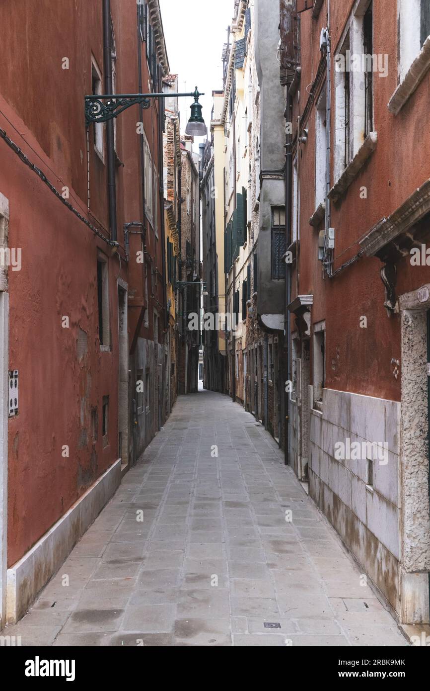 Venezia edifici esterni. Viaggio in Italia. Architettura mediterranea Foto Stock