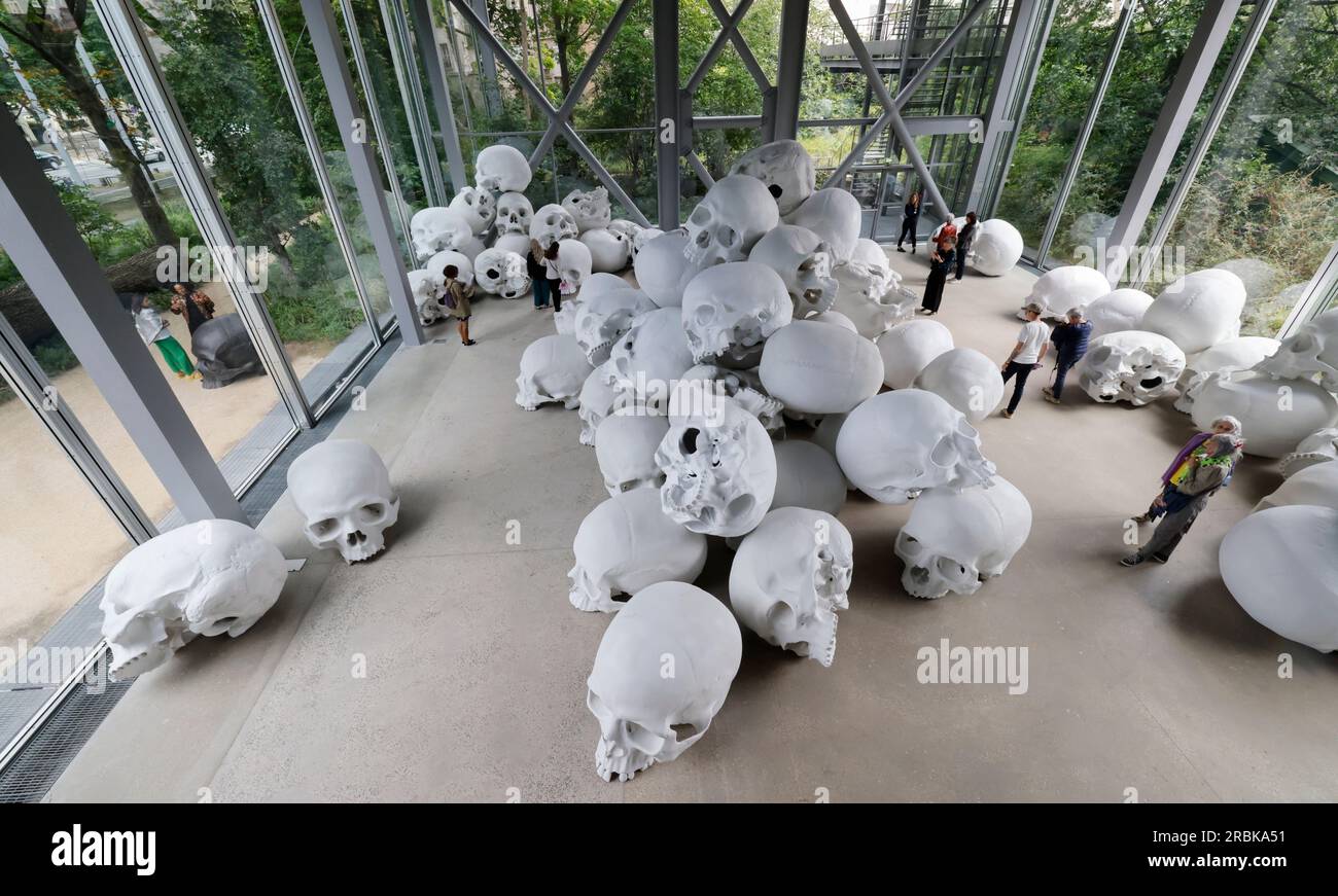 RON MUECK ALLA FONDATION CARTIER PARIS Foto Stock