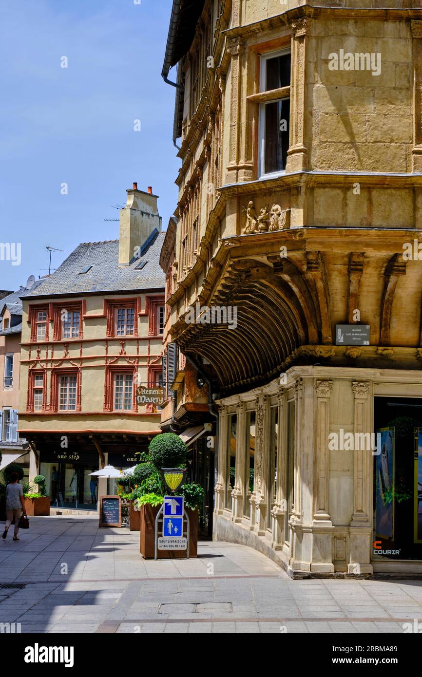 Francia, Aveyron (12), Rodez, la cosiddetta casa Armagnac del XVI secolo Foto Stock