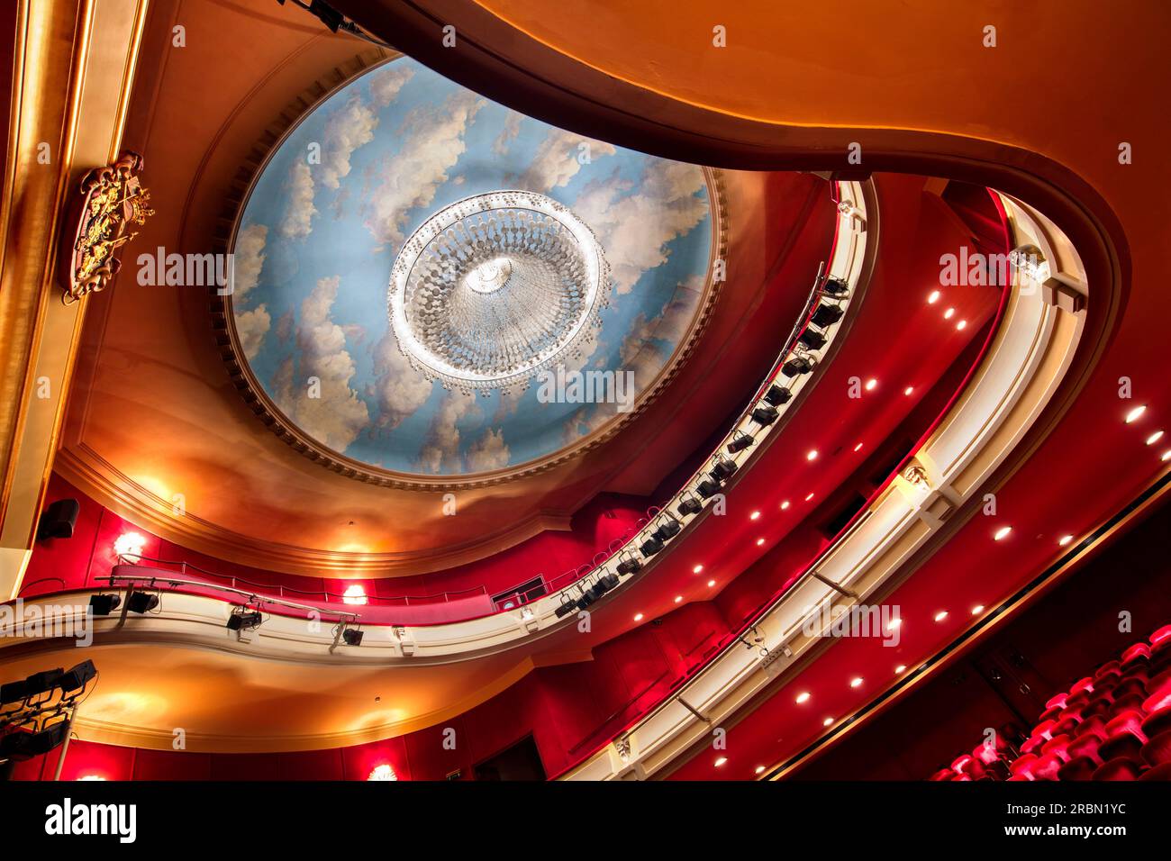 Il soffitto a cupola del Theater Royal des Galeries, Bruxelles, Belgio Foto Stock