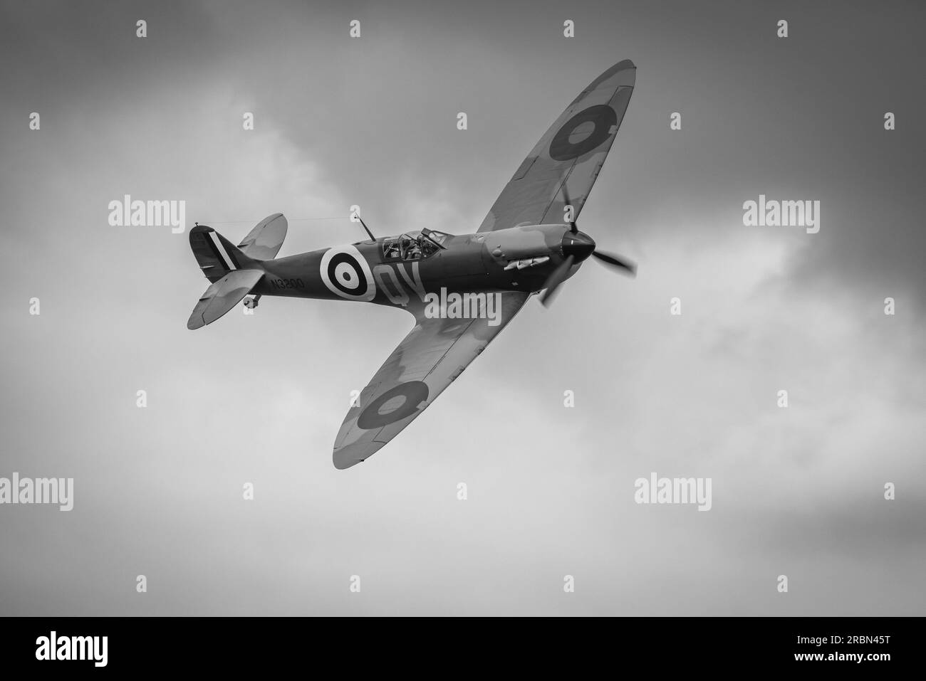 Supermarine Spitfire Mk1 «N3200» aviotrasportato allo Shuttleworth Military Airshow il 2 luglio 2023 Foto Stock