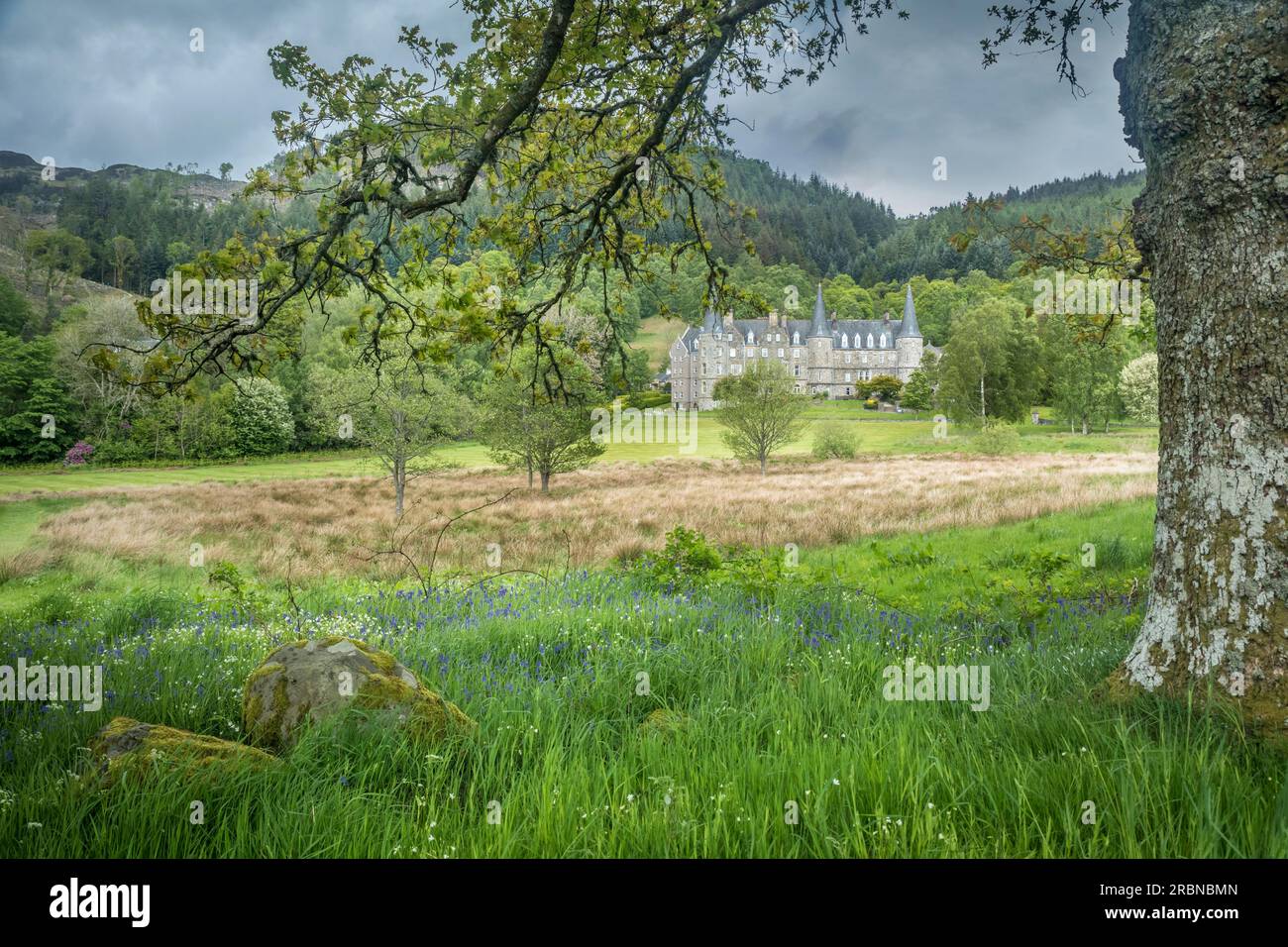 An Tigh Mor Castle on Loch Achray, Stirling, Scozia, Regno Unito Foto Stock