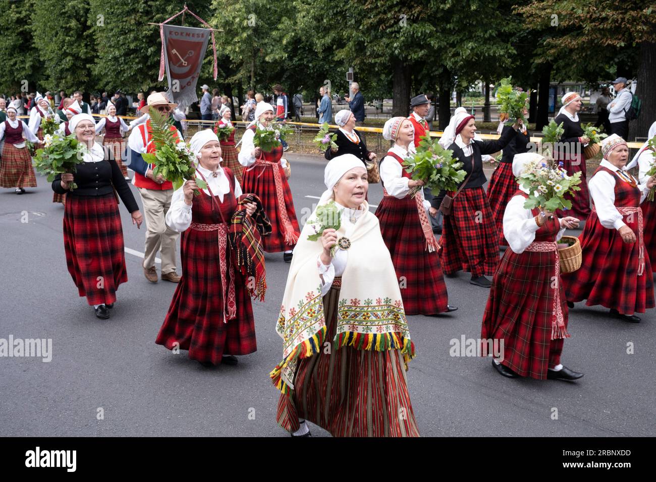 2023 Lettone Song and Dance Festival Parade, riga, Lettonia, 2 luglio 2023. Foto Stock