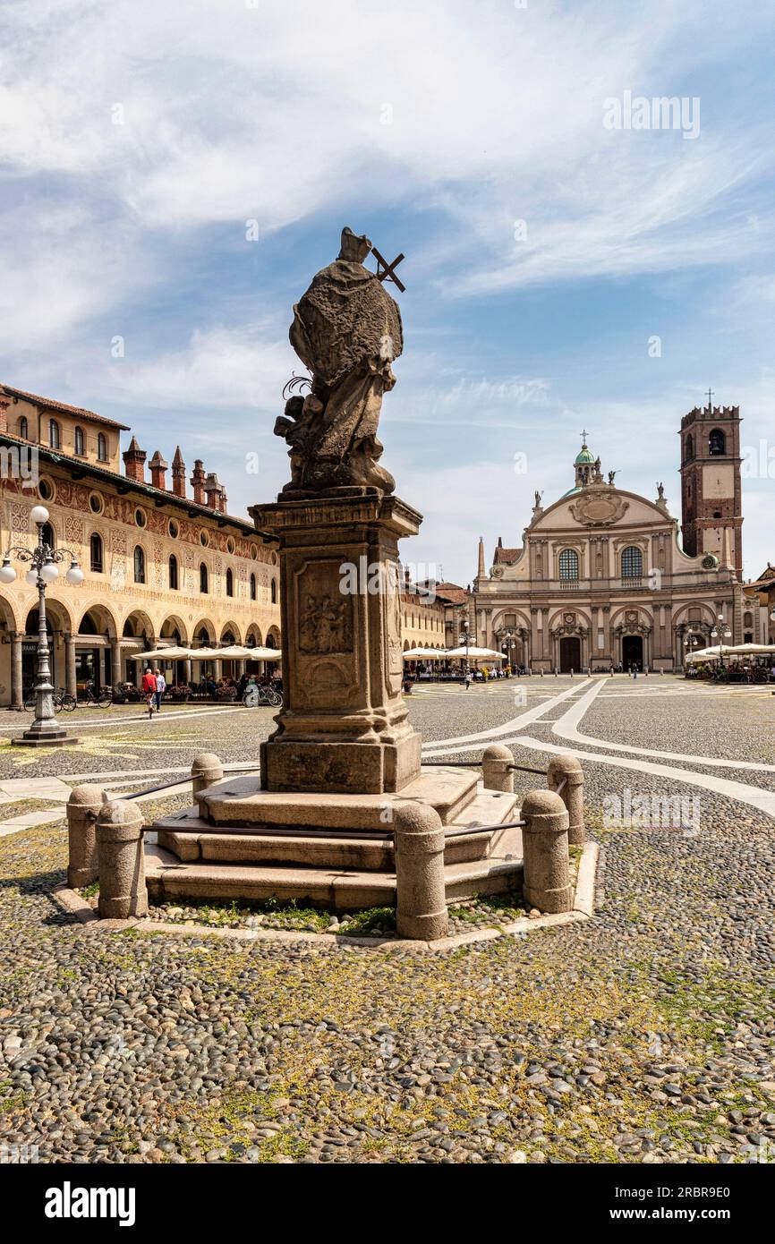 Piazza Ducale. Vigevano, distretto di Pavia, Lombardia, Italia Foto Stock
