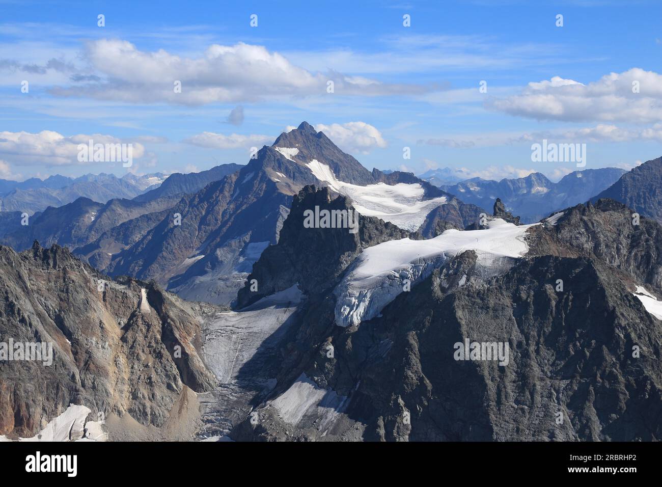 Alta montagna vista dal Monte Titlis Foto Stock