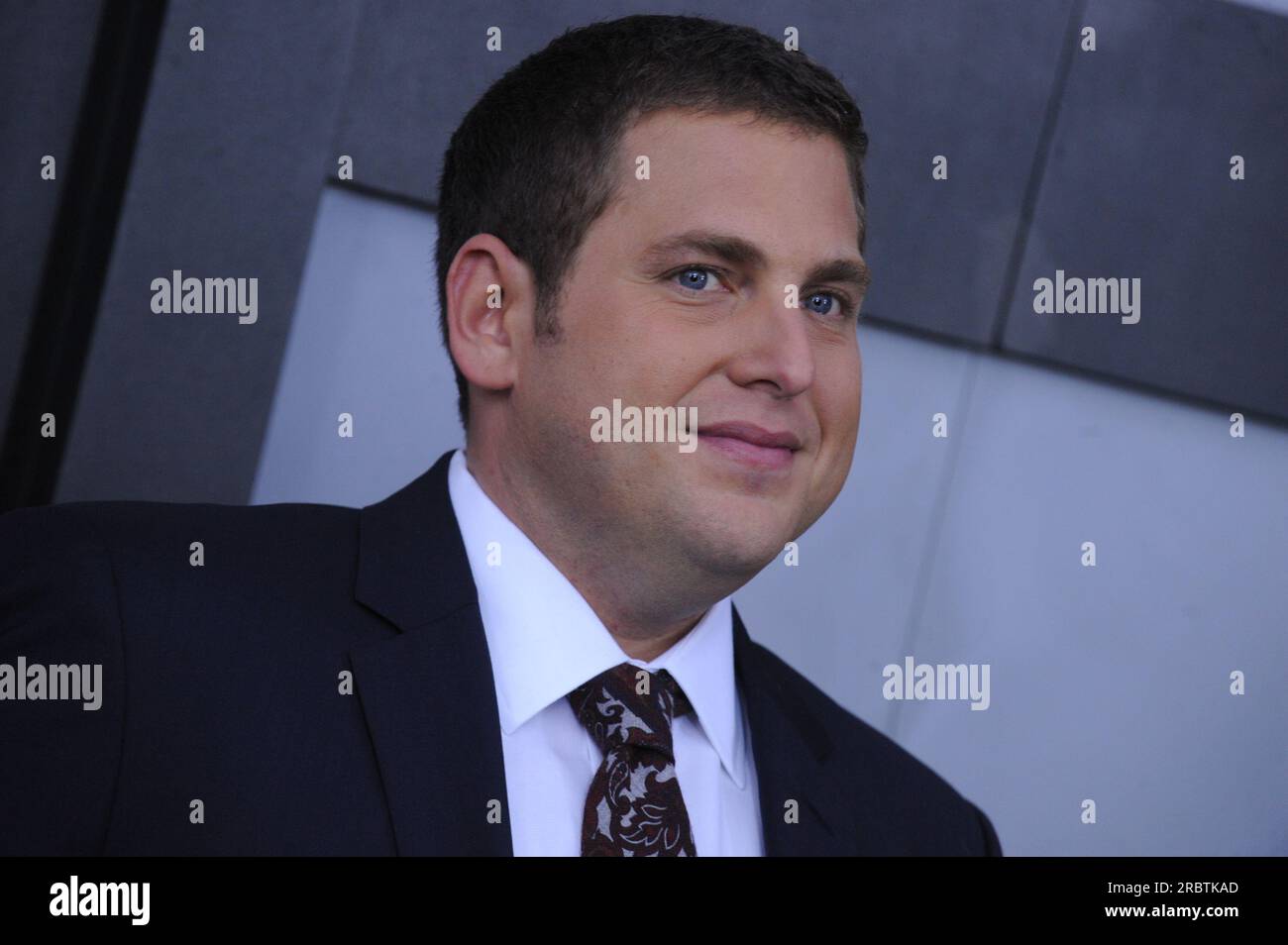 NEW YORK, NY - 17 DICEMBRE: Jonah Hill partecipa alla premiere "The Wolf of Wall Street" al Ziegfeld Theater il 17 dicembre 2013 a New York City. Persone: Jonah Hill Foto Stock