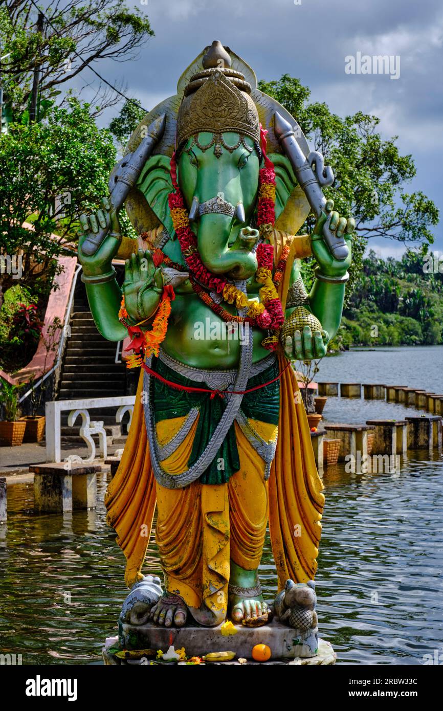 Mauritius, il quartiere di Savanne, il tempio di Grand Bassin o il tempio di Ganga Talao, il luogo di culto indù più sacro di Mauritius, dio Ganesh Foto Stock
