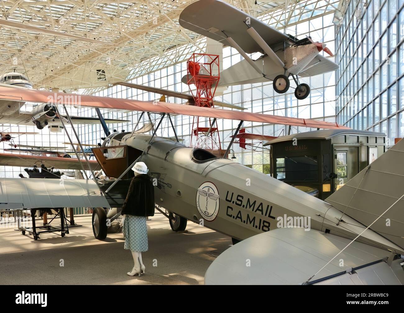 Boeing Model 40B riproduce l'aereo postale nella Great Gallery del Museum of Flight Seattle Washington State USA Foto Stock