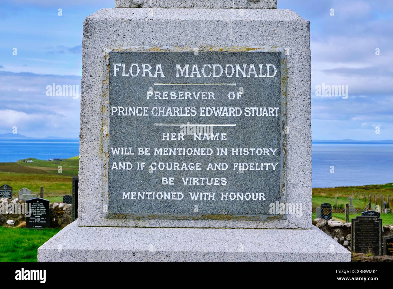 Regno Unito, Scozia, Isola di Skye, Kilmuir, tomba di Flora MacDonald Foto Stock