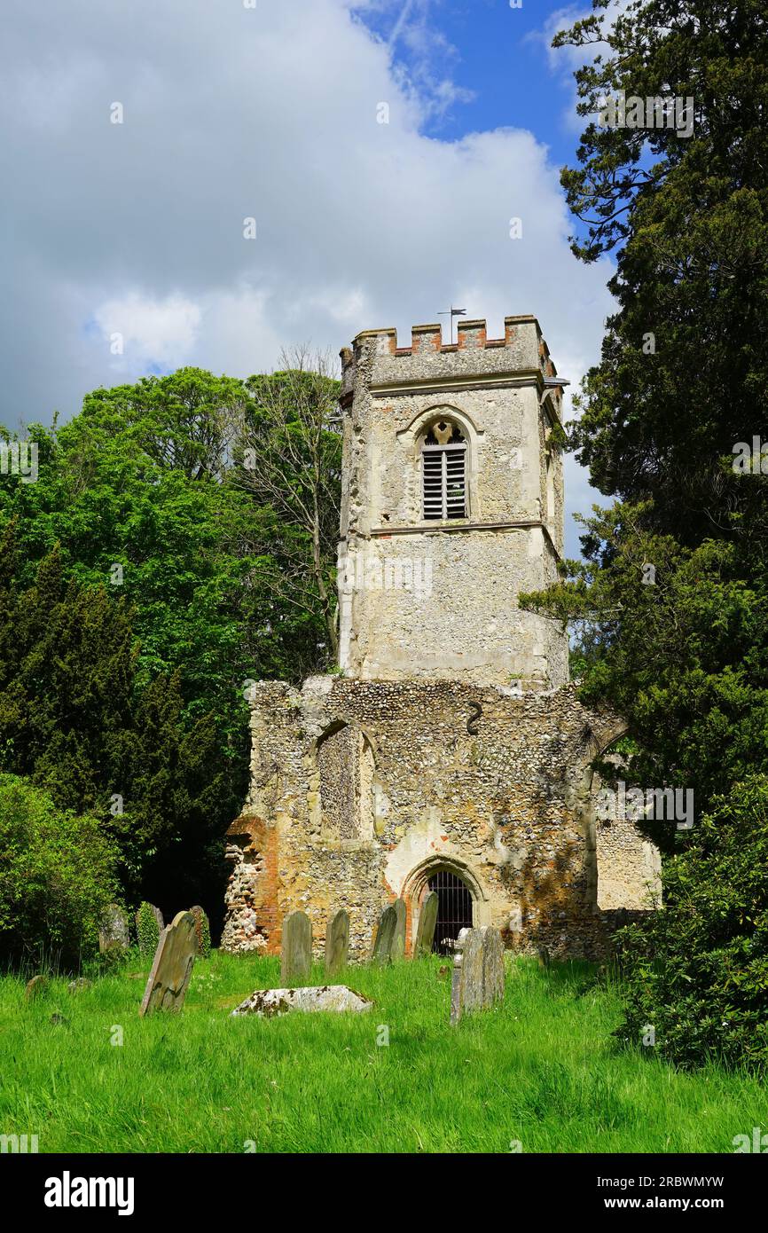 La chiesa in rovina di San Lorenzo ad Ayot St Lawrence Foto Stock