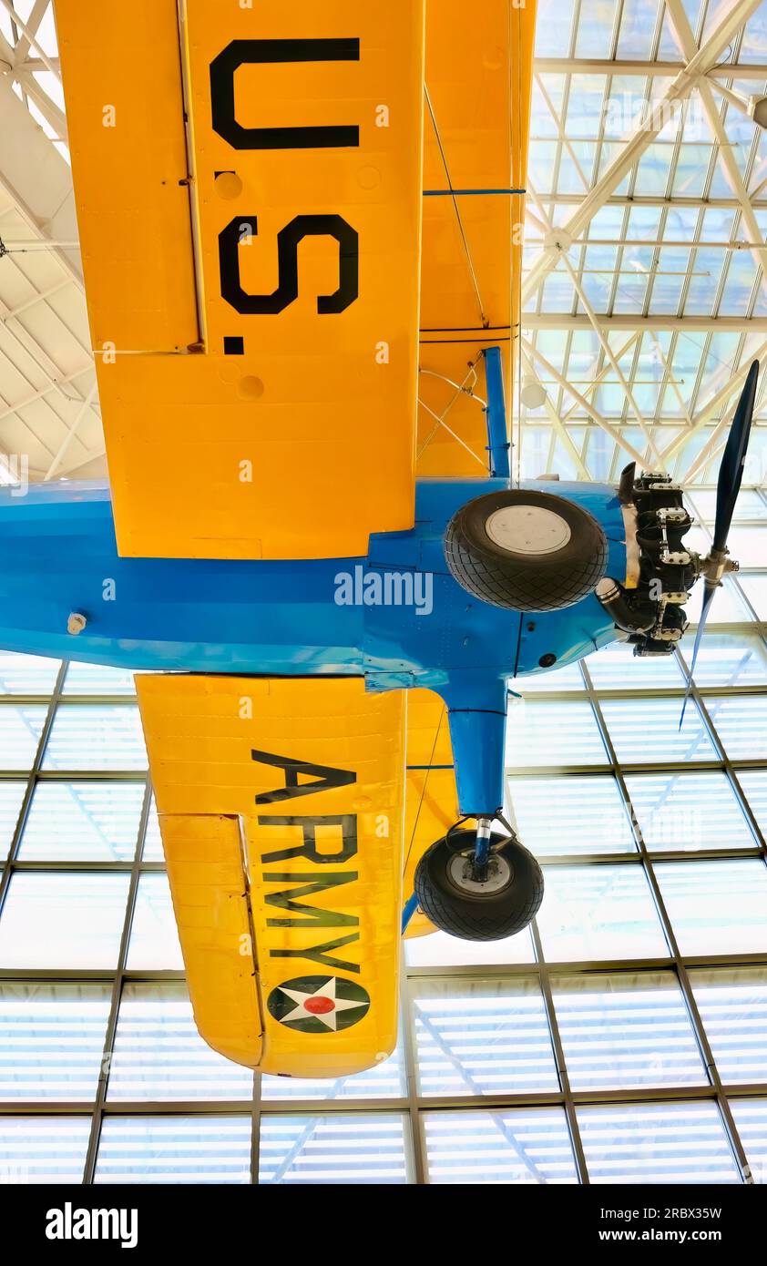 Stearman PT-13A Kaydet (A75) biplano nella Great Gallery il Museum of Flight Seattle Washington State USA Foto Stock