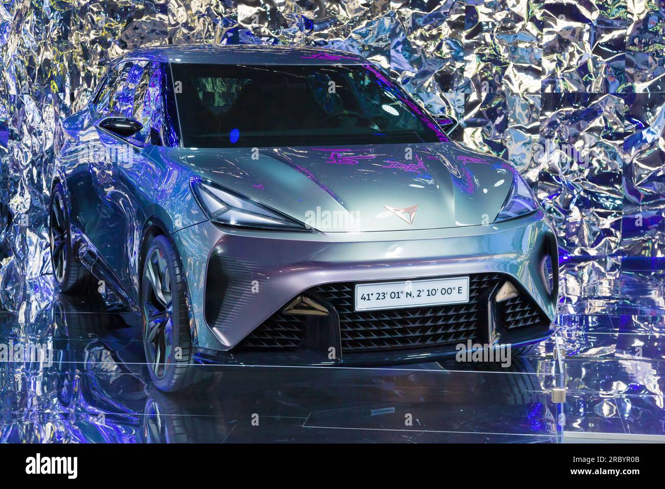 Barcellona, Spagna - 14 maggio 2023: Cupra Raval in mostra all'Automobile Barcelona 2023 a Barcellona, Spagna. Foto Stock