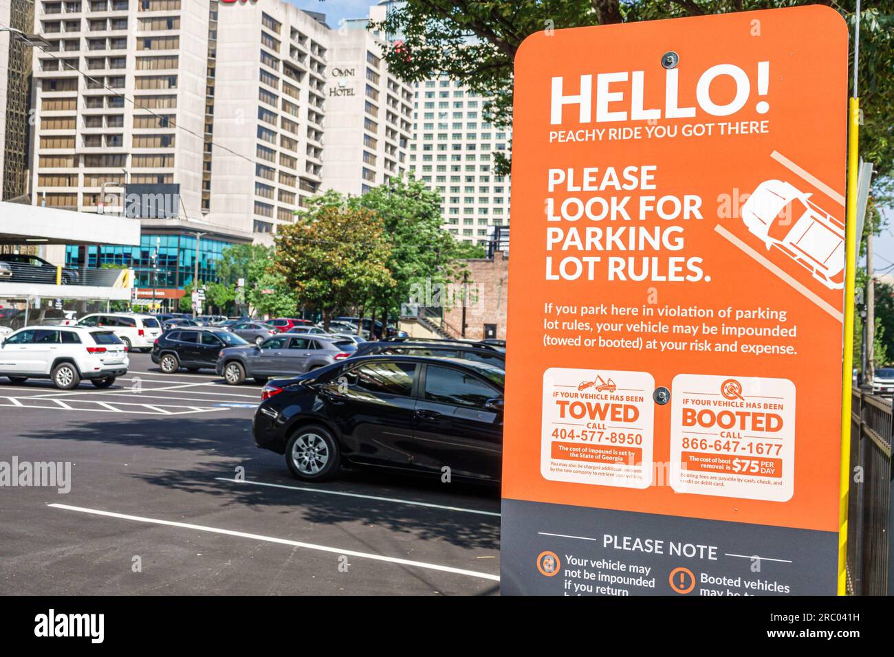 Atlanta, Georgia, cartello segnaletico con le regole del parcheggio pubblico Foto Stock