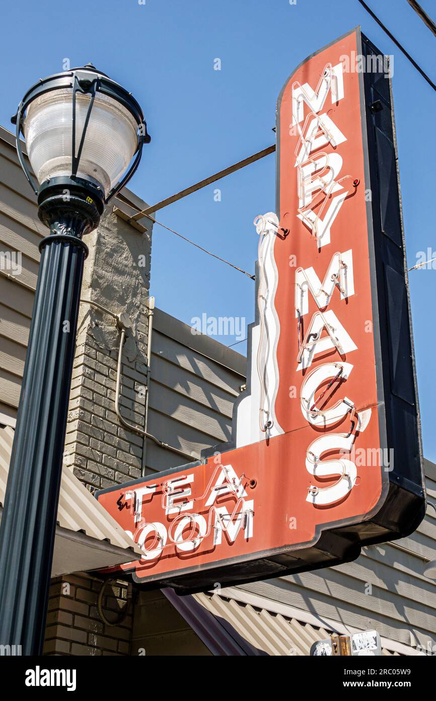 Atlanta Georgia, ristorante Mary mac's Tea Room, insegna esterna al neon, cena all'aperto, caffè informale, bistrot, affari Foto Stock