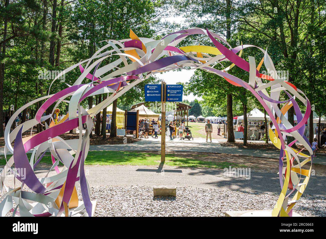 Alpharetta Atlanta Georgia, Alpharetta Arts Streetfest, festival annuale dell'artigianato artistico, opere d'arte Foto Stock