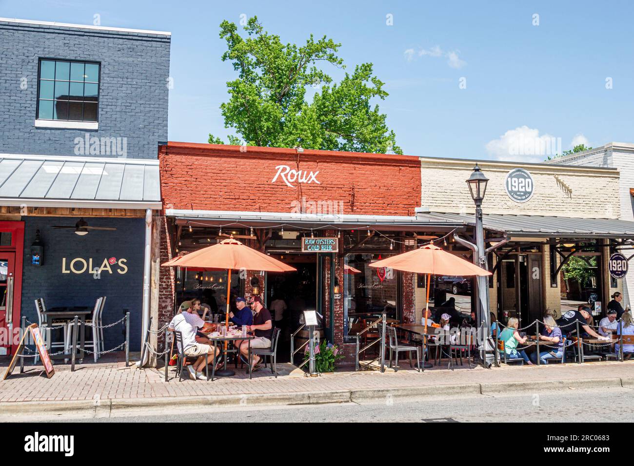Roswell Atlanta Georgia, Canton Street, ristoranti, ristoranti, ristoranti e ristoranti, bar e bistrot informali, business, all'aperto, ombrellone all'aperto Foto Stock