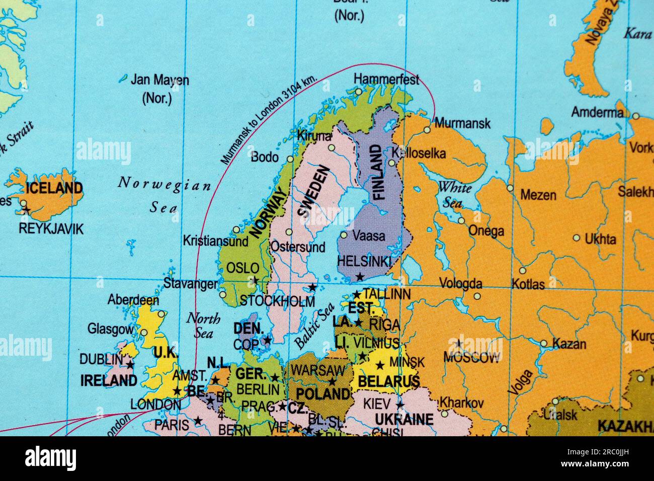 mappa mondiale con europa continente, paesi e oceani Foto Stock