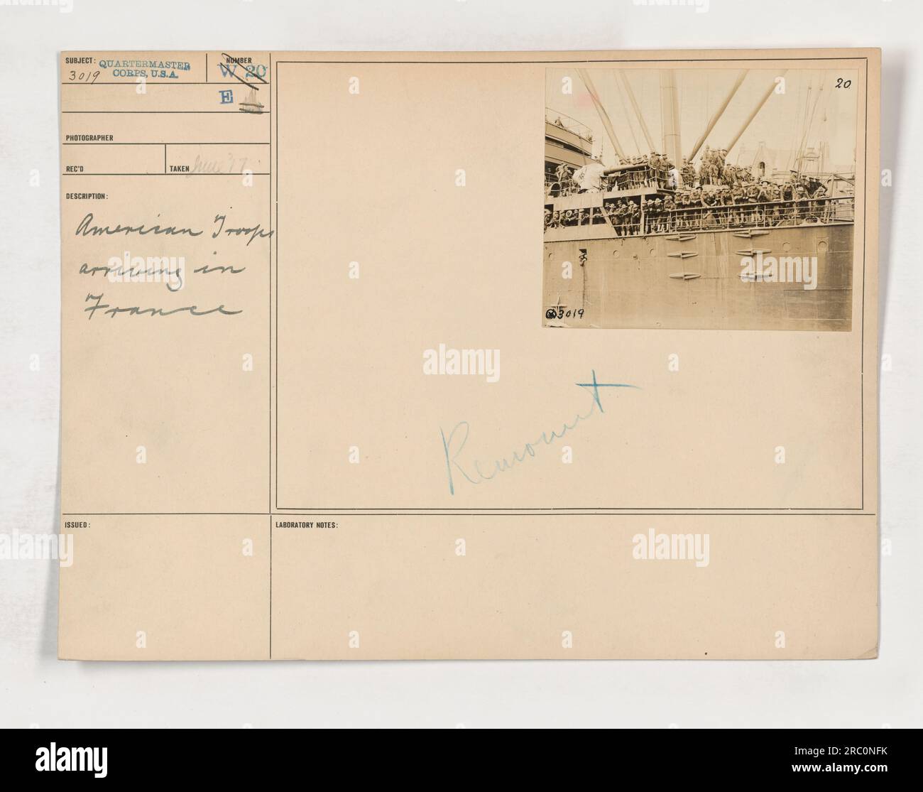 Le truppe americane sbarcano in Francia durante la prima guerra mondiale. Fanno parte del Quartermaster 3019 Corps, U.S.A. Questa foto è stata scattata da un fotografo di nome Reco. L'immagine è etichettata come 111-SC-3019. Foto Stock