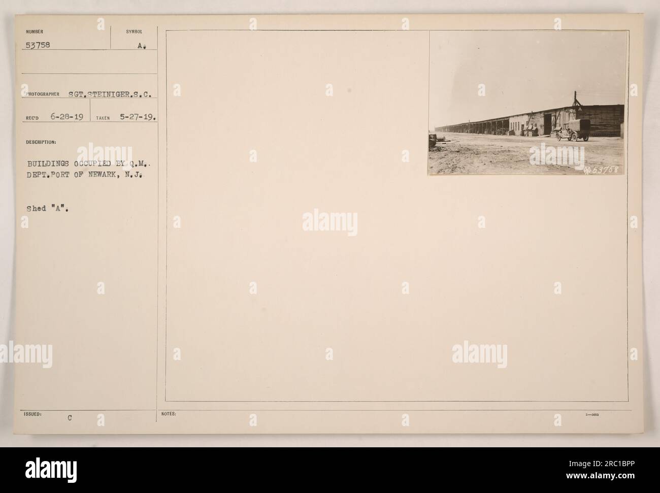 Edifici occupati dal Quartermaster (Q.M.) Dipartimento al porto di Newark, New Jersey. La fotografia mostra Shed 'A' nella data del 27 maggio 1919. L'immagine è stata catturata dal sergente Steiniger, un membro del Signal Corps. Foto Stock