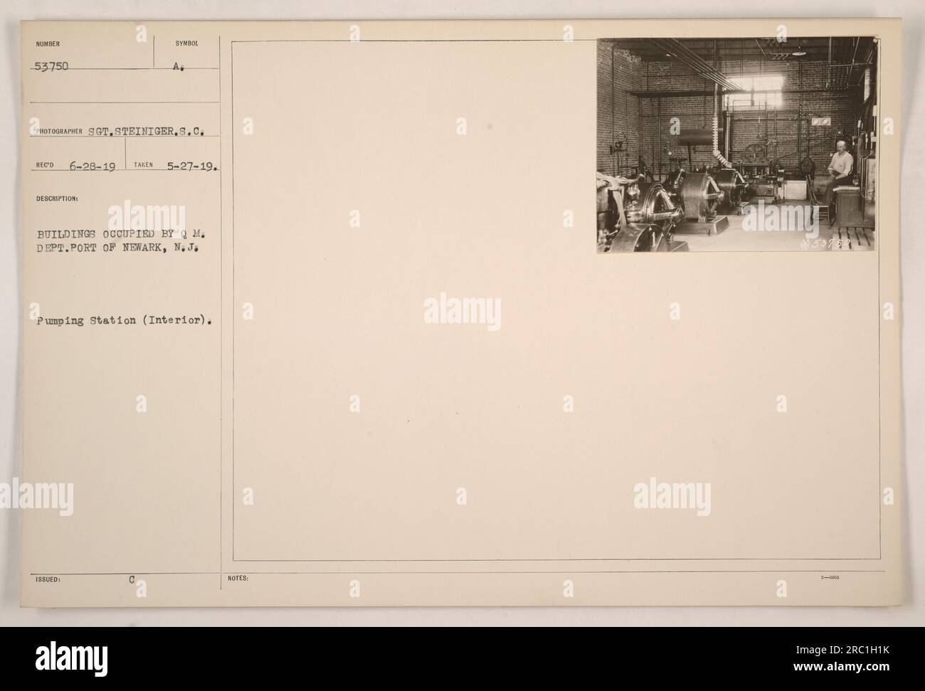 Interno della stazione di pompaggio nel porto di Newark, New Jersey, che era occupato dal dipartimento del Quartermaster (Q.M.). Questa foto è stata scattata il 27 maggio 1919 dal sergente Steiniger. Foto Stock