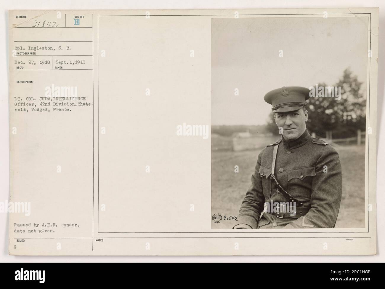 Una foto del tenente colonnello Juda, un ufficiale dei servizi segreti della 42a divisione, scattata a Chate-nois, Vosges, Francia. La fotografia è stata ricevuta il 1 settembre 1918, e il fotografo è identificato come caporale Ingleston, S. C. la fotografia è stata passata dalla A.E.F. censore. Foto Stock