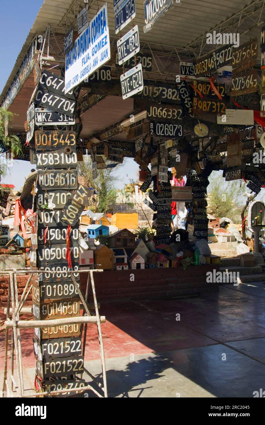 Signs, Difunta Correa, Vallecito, Provincia di San Juan, Argentina, Santuario Foto Stock