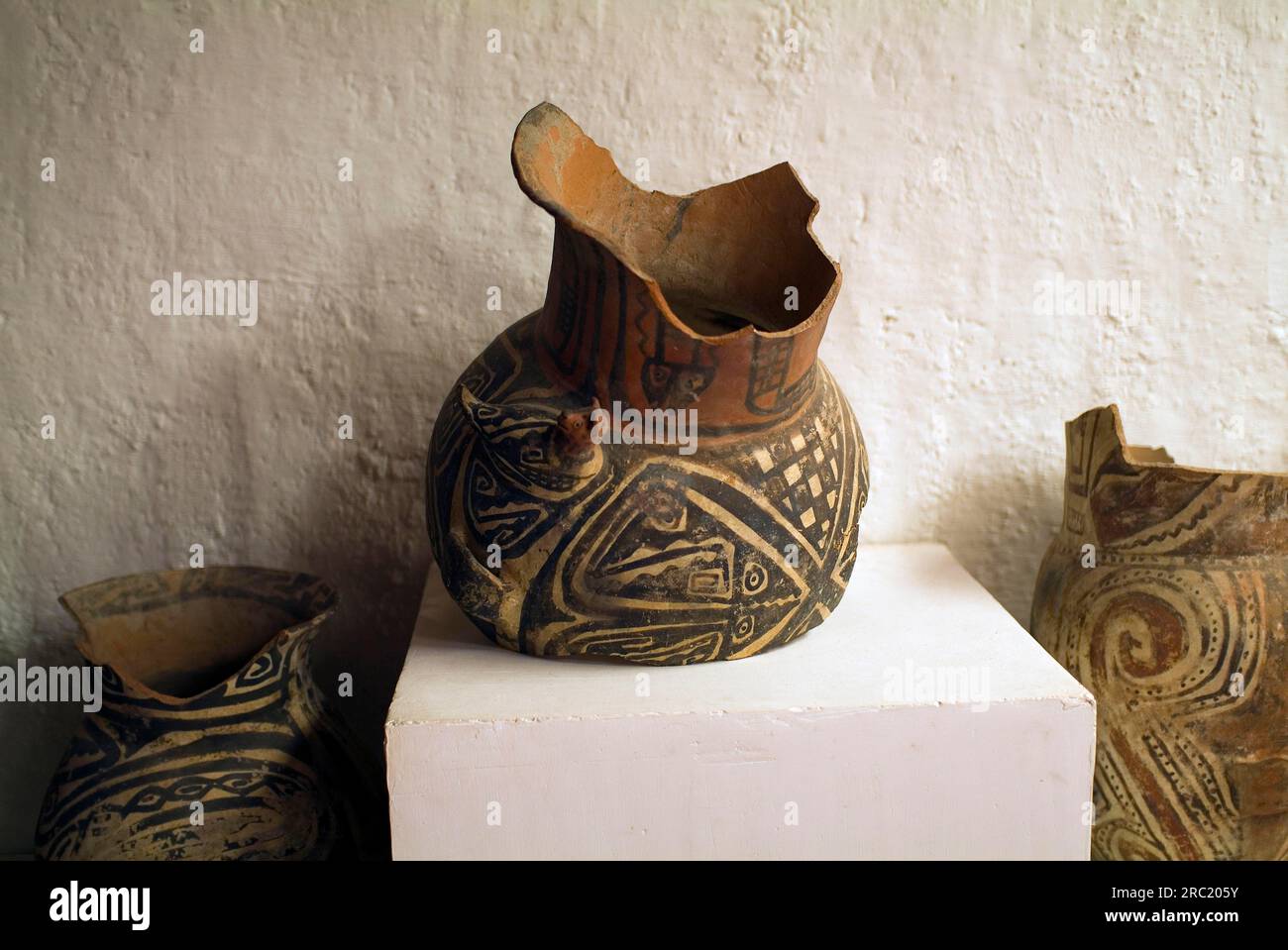 Ceramiche inca, vasi, vasi, Museo Archeologico Inca di Quilmes, Valle di Calchaqui, Argentina Foto Stock