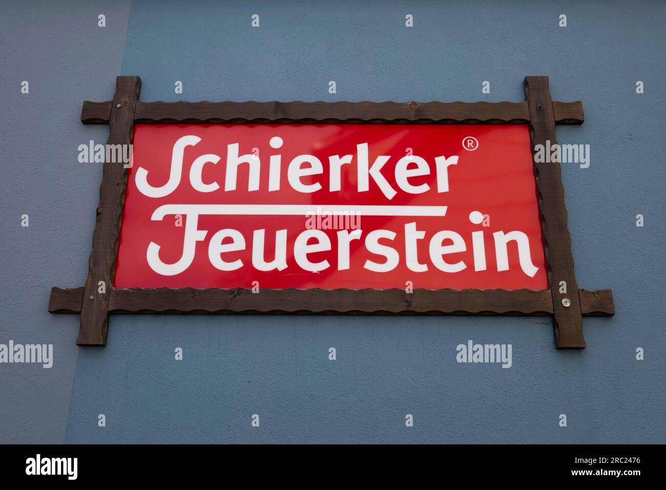 Schierker Feuerstein, facciata con insegna e logo, Monti Harz, bassa Sassonia, Germania Foto Stock