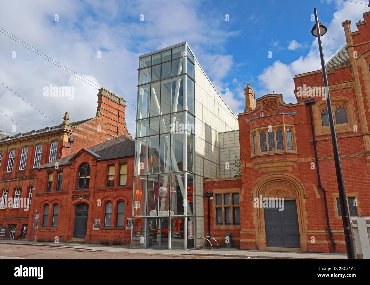 Pyramid Arts Centre, quartiere culturale, Palmyra Square South, Warrington, Cheshire, INGHILTERRA, REGNO UNITO, WA1 1BL Foto Stock