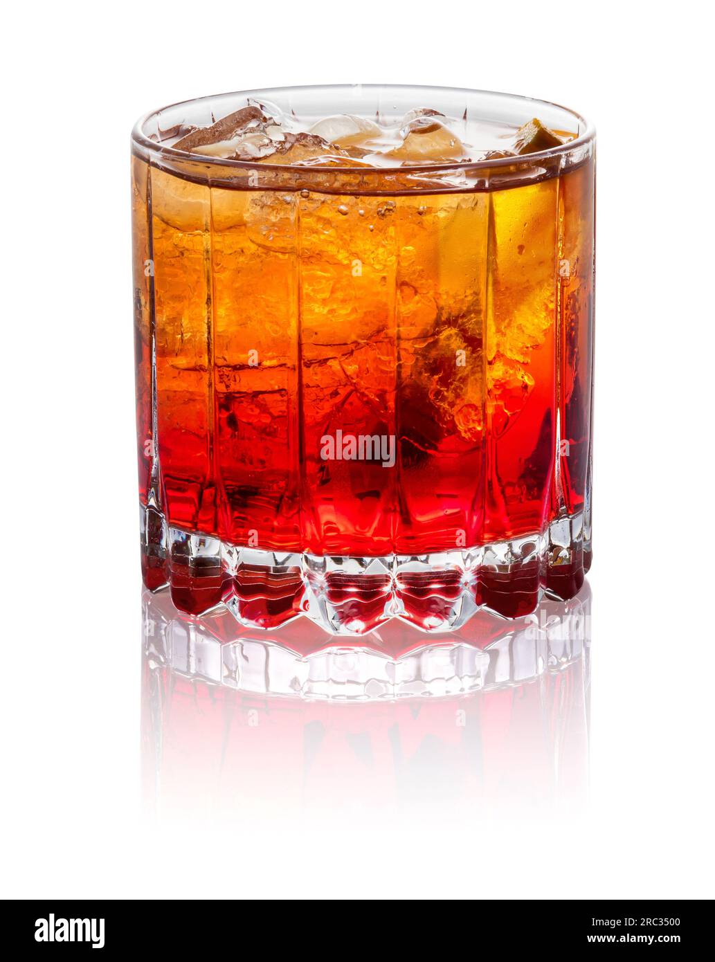 Bicchiere da cocktail campari Immagini senza sfondo e Foto Stock ritagliate  - Alamy