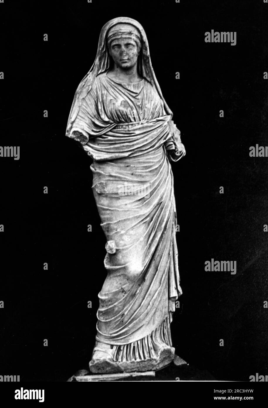 Morte, pratiche mortuarie, scultura di donna in lutto, circa 1900, IL COPYRIGHT DELL'ARTISTA NON DEVE ESSERE CANCELLATO Foto Stock